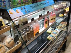 零售区-依茉朵(锦秋新天地店)