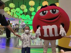 -m豆巧克力世界(上海世茂广场店)