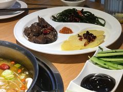 酸萝卜鸭架汤-守柴炉烤鸭(科华中路王府井店)