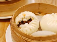 笋干红烧肉包-蒲石小点(愚园路店)