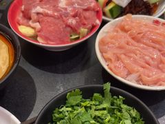 -沸炉重庆老火锅(军事博物馆店)