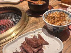 -肉魁屋·烧肉·烧鸟·酒场(高新店)