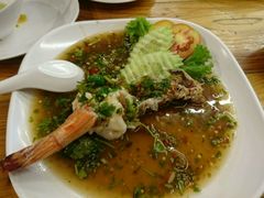 -J Daeng Seafood