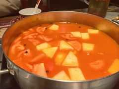 -尚尚仙·酸汤猪手·猪肚鸡火锅(华联万柳购物中心店)