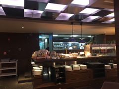 -BLU 全日制餐厅(上海安曼纳卓悦酒店)