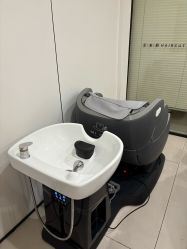 -艾米莉 烫染沙龙