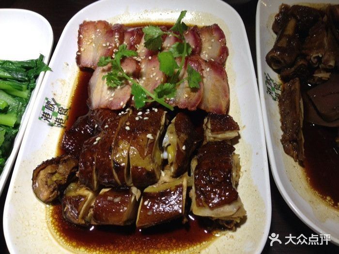 玫瑰豉油鸡拼叉烧