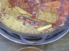 -黄潇洒老火锅(九眼桥宏济巷店)