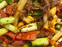 奇妙猪脆骨-乔家小院•非遗驴肉•本地小海鲜(滨河路店)