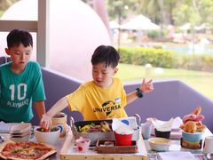 -水桶王国主题餐厅·聚会·生日派对·亲子活动·家庭套餐(亚龙湾希尔顿店)