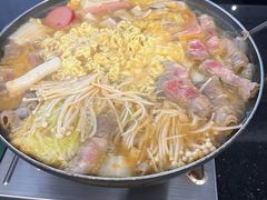 -炙韩料理·部队锅专门店