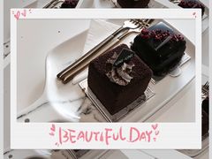 小布朗-UNI UNI(环亚凯瑟琳店)