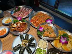 -明洞阿姨·韩式酱蟹烤肉·创意料理(三元桥店)