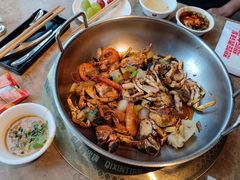 -七欣天香辣蟹火锅(上海银亿滨江店)