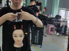 -首脑美容美发化妆美甲培训学校(长沙校区)