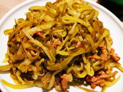 酸黄瓜炒肉丝-老昌春饼(松北店)