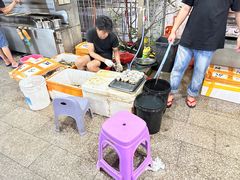-蚝哥花姐湛江烤生蚝(美丽湾市场店)