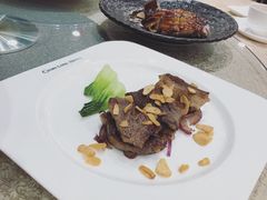 烧鹅-麒麟中餐厅·经典粤菜·地道菜式老字号(广州长隆酒店)