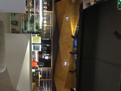 -新华里咖啡书吧(新华书店小寨店)