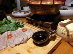 薄荷牛肉卷-云海肴·汽锅鸡·云南菜(天津国金汇店)