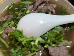 -大众跷脚牛肉馆·非遗传承单位(峨眉山店)