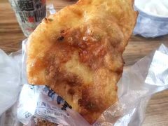 油炸鸡冠饺-蔡明纬热干面(长港路店)