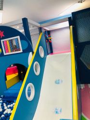 -孩子王童乐园(西安盛龙店)