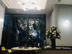 -港丽餐厅(高德置地店)