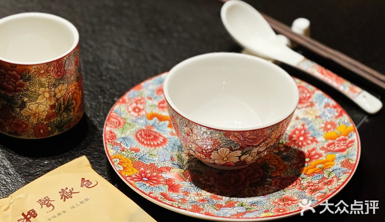 湘菜配精酿｜魔都湖南菜又添新贵！