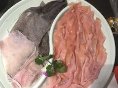 毛肚鸭肠拼-红九格老火锅(三峡广场店)