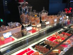 -Salon de The de Joel Robuchon(外滩18号店)