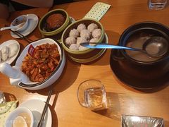 -莲餐厅·湖北菜·潜江小龙虾店(愚园路店)