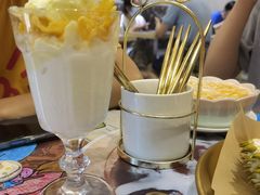 芒果脆心杯-甜心妈妈·榴莲星级糖水(北京路总店)