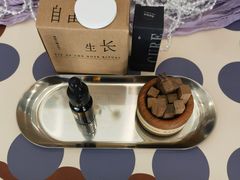 -天津波士信达奔驰4S店(卫津南路店)