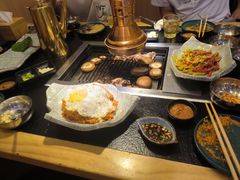 -臻牛烤肉