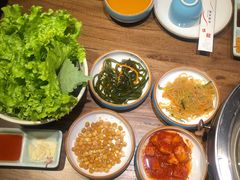 -明洞阿姨·韩式酱蟹烤肉·创意料理(三元桥店)