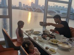 靠窗位-前王院•巧克力海鲜市集餐厅(万平口店)