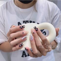 -吉吉靓甲美睫