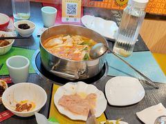 -四季喧黔味豆米火锅(万达广场店)