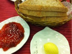 烤面包&黄油、果酱-小白桦西餐厅