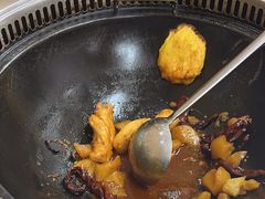 -九妹农家大铁锅东北菜(江湾店)