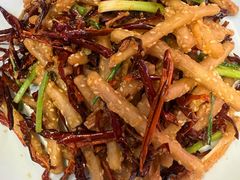 -霄汉牛三鲜湖北砂锅菜(万松园2店)
