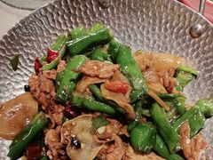 -小菜园新徽菜(镇江丹阳吾悦店)