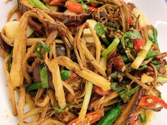 茶树菇肠头-去吃小龙虾·江湖菜·烧烤(南滨路店)