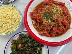 -呷呷好龙虾·湖南常德钵子菜·湘菜(公明天虹总店)