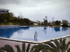 -上海滴水湖皇冠假日酒店