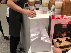 -奈雪的茶(市百一店)