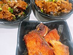 上海熏鱼-馋三尺蟹粉小笼(人民广场店)