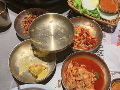 -草家酱蟹炭火烤肉店(珲春南路一店)