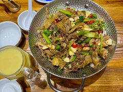 秘制干锅熏鹅-下梅人家土菜馆(历史文化餐厅度假区店)